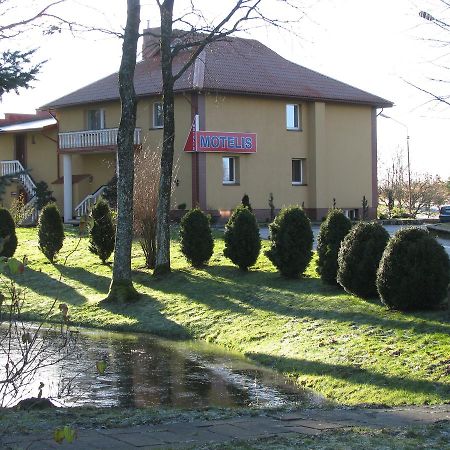 Piligrimo Uzeiga Motel Kadares Bagian luar foto