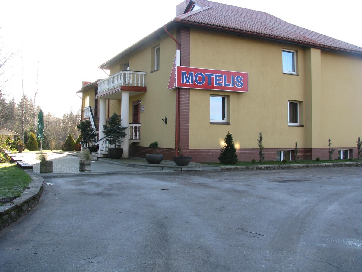 Piligrimo Uzeiga Motel Kadares Bagian luar foto
